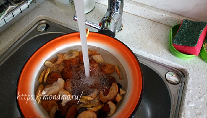 Компот из сухофруктов - польза и вред для организма человека