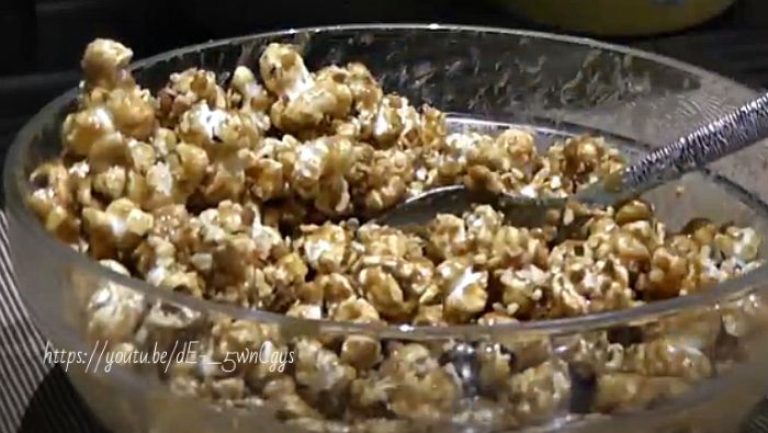 Попкорн в домашних условиях на сковороде - 5 рецептов из кукурузы